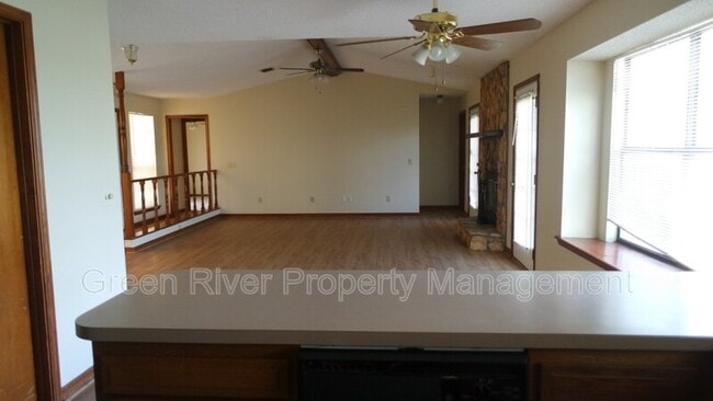 Building Photo - 1389 Pawnee St