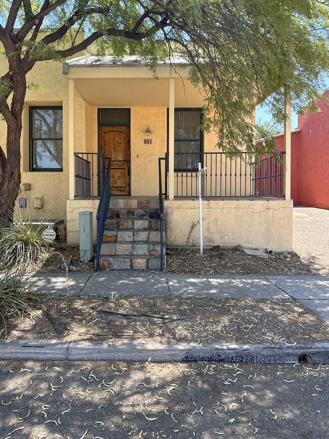 Building Photo - 861 S Osborne Ave