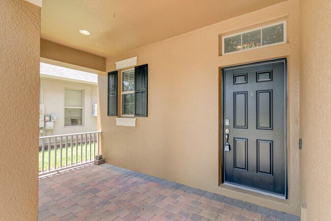 Foto del edificio - Stunning 4bed /3.5 bath Home For Rent at W...
