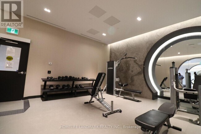 Photo du bâtiment - 2033 Kennedy Rd