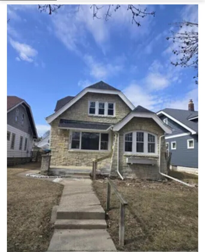 Foto principal - 2753 N 48th St