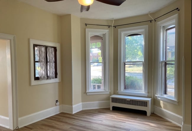 Building Photo - 2 Bed/2 Bath Historic Home with Storage, Porch & Deck, Pet Friendly