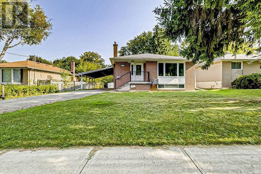 Photo principale - 35 Aurora Heights Dr