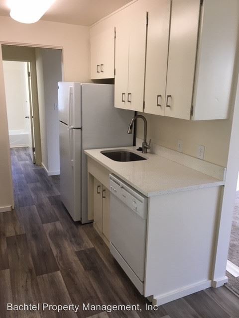 Building Photo - 2 br, 1 bath Apartment - 1500 15th Ave. E.