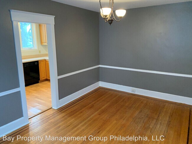 Building Photo - 3 br, 1.5 bath House - 4010 Berry Ave