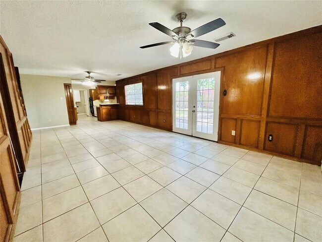 Foto del edificio - 2709 Dewberry Ln