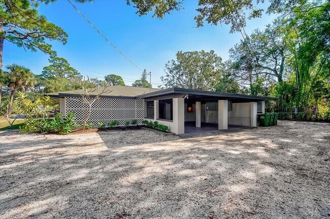 Foto del edificio - 1223 Cocoanut Ave