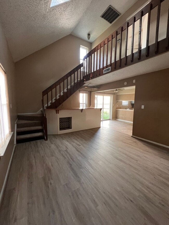 Building Photo - 3 bed 2 bath in Virginia Beach