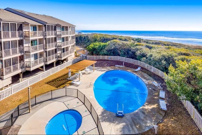 Foto del edificio - 2111 W Fort Macon Rd