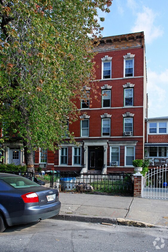 Primary Photo - 117 4th Pl