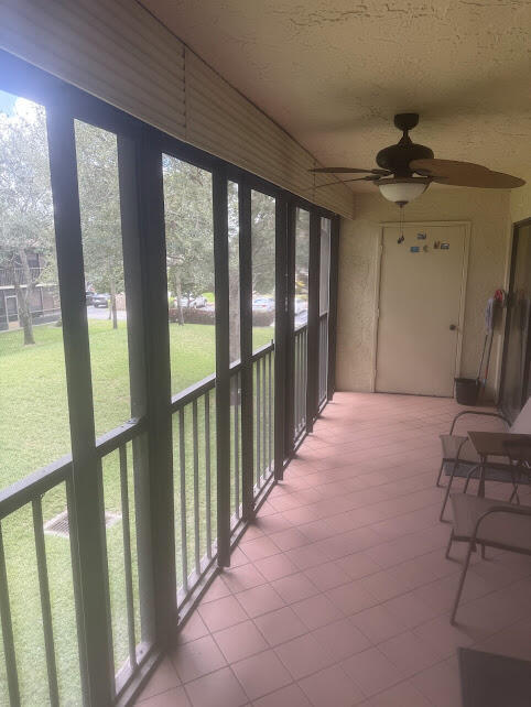 Building Photo - 7855 Willow Springs Dr