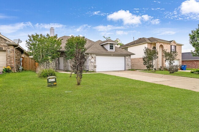 Foto del edificio - 18436 Sunrise Pines Dr