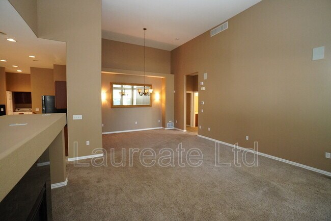 Foto del edificio - 632 S Yarrow St