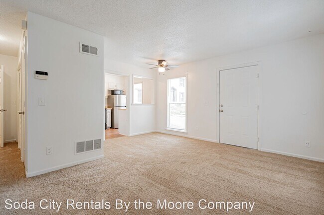 Building Photo - 2 br, 1.5 bath House - 3732 Elberta Street...
