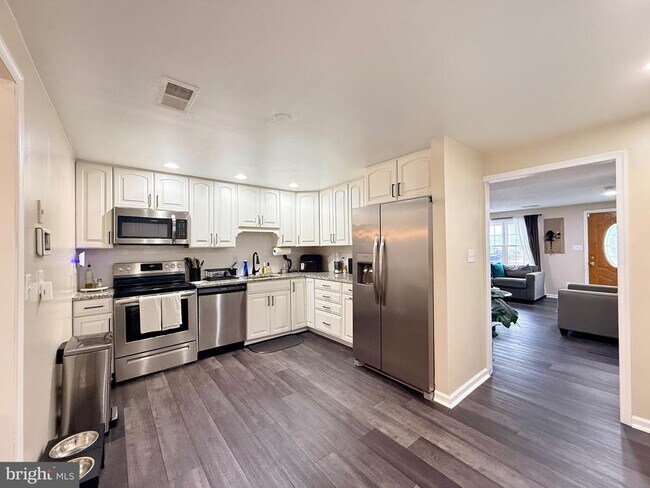 Foto del edificio - 6416 Lacrosse Ln