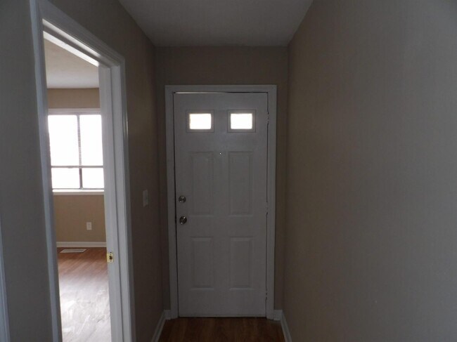 Building Photo - 75 Ashwood Ct