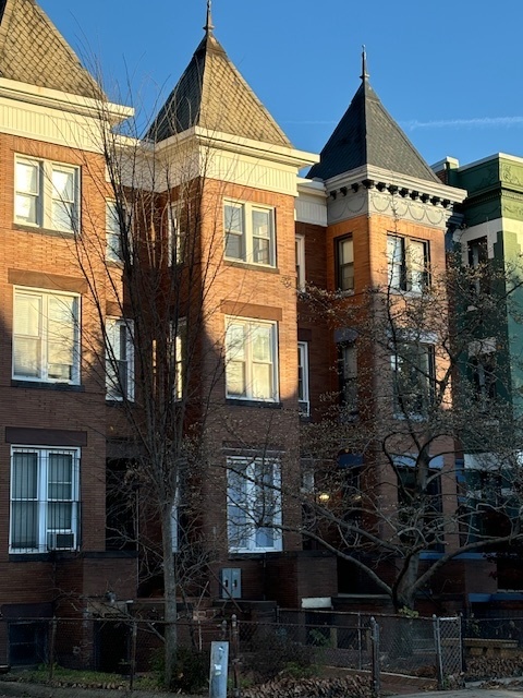 2909 Calle 13 / Exterior - 2909 13th St NW