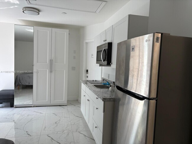 Foto del edificio - 2347 NW 107th Ave