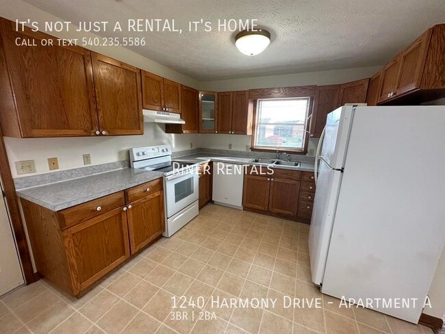 Foto del edificio - 1240 Harmony Dr