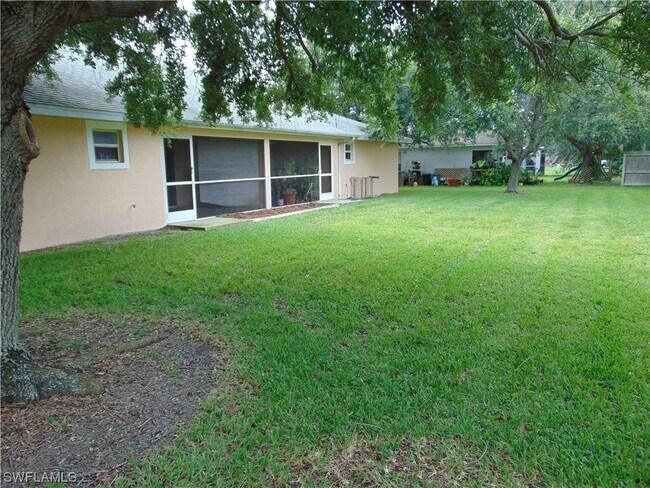 Foto del edificio - 1037 SE 11th St