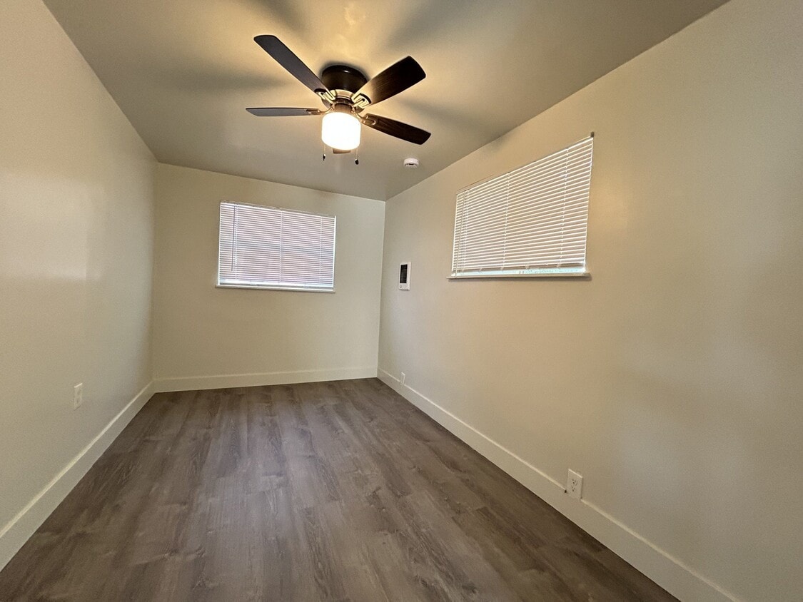 Building Photo - 3128 S 900 E