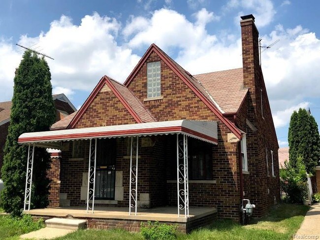 Building Photo - 8215 Yolanda St