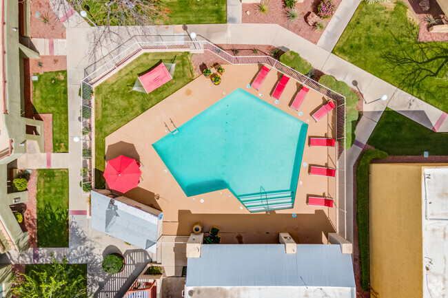 Piscina - Zona Verde