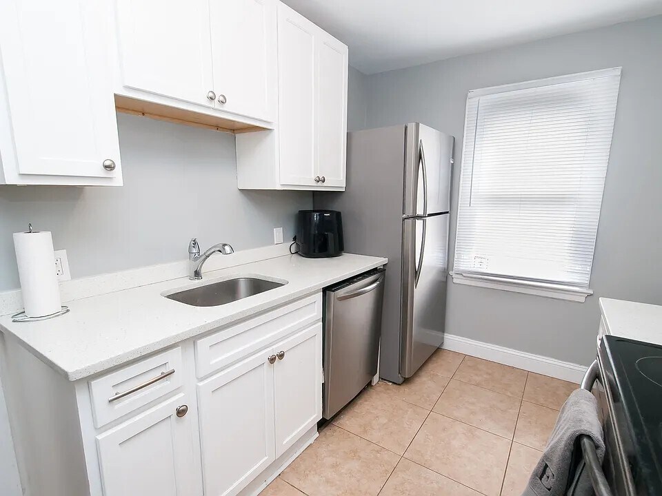 Foto principal - 435 Ruth St