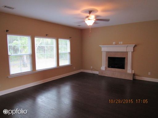 Building Photo - 50 Eddenfield Ln