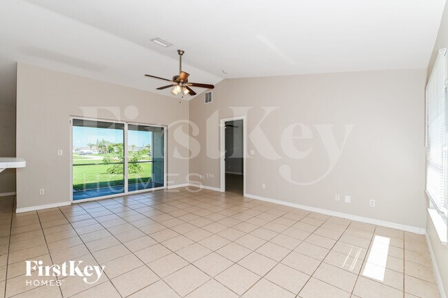 Foto del edificio - 200 SW 14th Ave