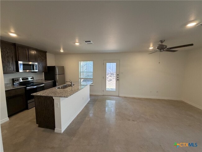 Building Photo - 1816 Tejas Trail