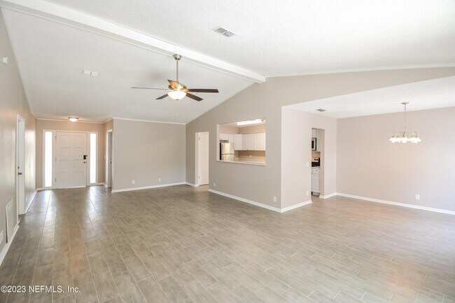 Building Photo - 7850 Blank Dr N