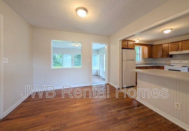 Foto del edificio - 2529 Randy Rd