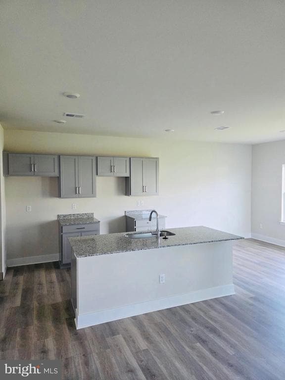 Building Photo - 232 Munsee Cir