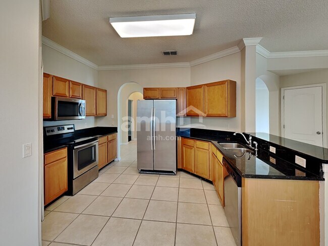Building Photo - 14308 Westshire Dr