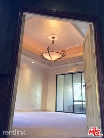 Foto del edificio - 12407 Moorpark St