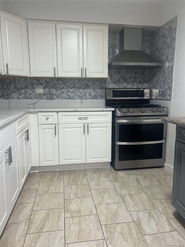 Foto del edificio - 8 Brevoort Dr