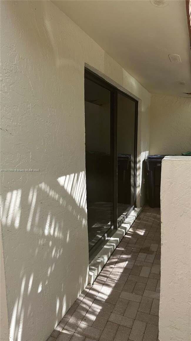 Building Photo - 7665 SW 106th Ave