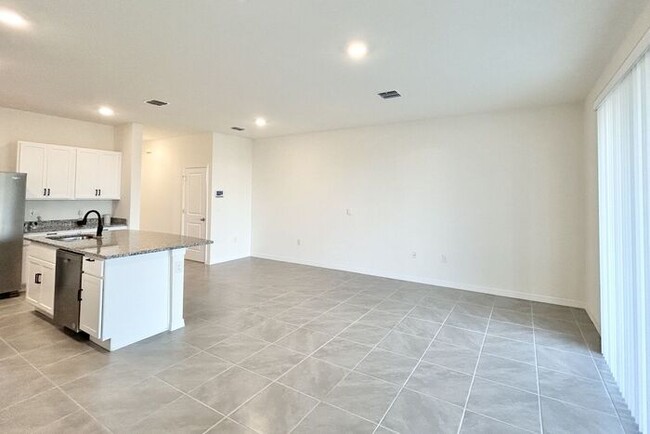 Foto del edificio - Brand New 3/2.5 Modern Townhome with a Lof...