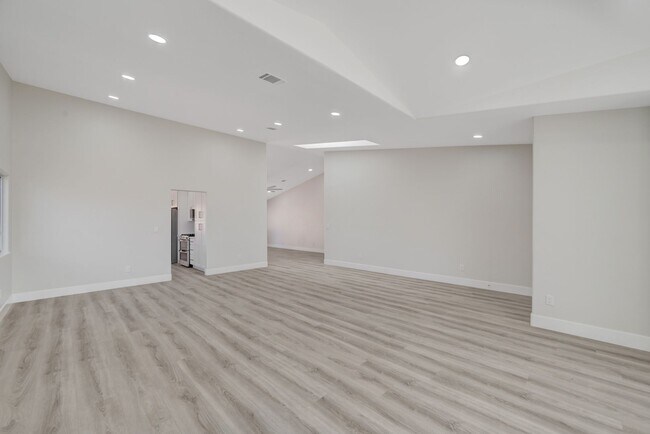 Foto del edificio - Remodeled Single Story, 4 Bedroom Home in Desert Shores
