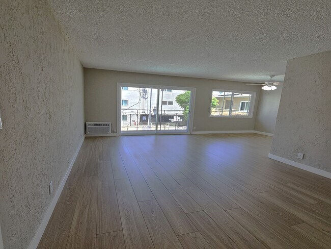 Foto del edificio - 14037 Oxnard St