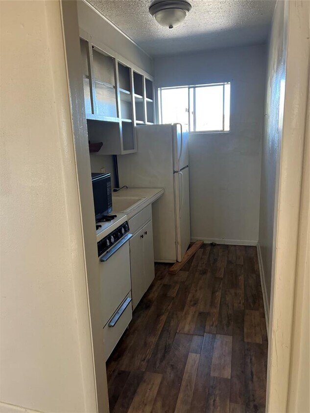 Foto del edificio - 1020 S Rock Island Ave