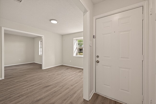 Building Photo - 5423 Grace Point Ln