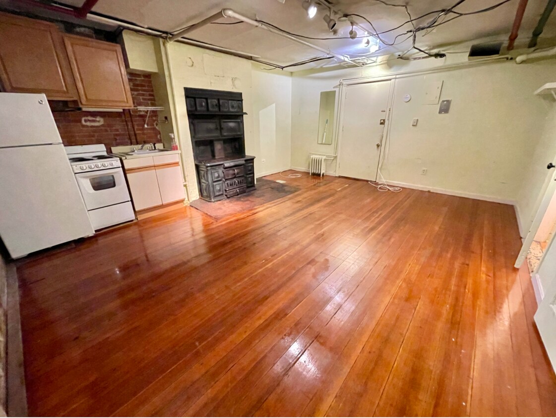 178 Marlborough St Unit BR, Boston, MA 02116 Condo for Rent in Boston