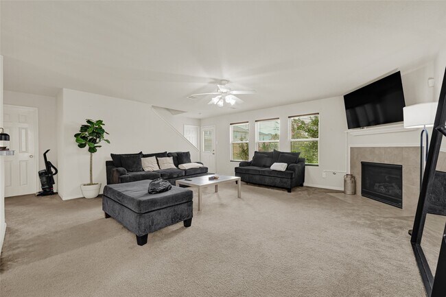 Foto del edificio - 15826 Sheldon Ridge Way