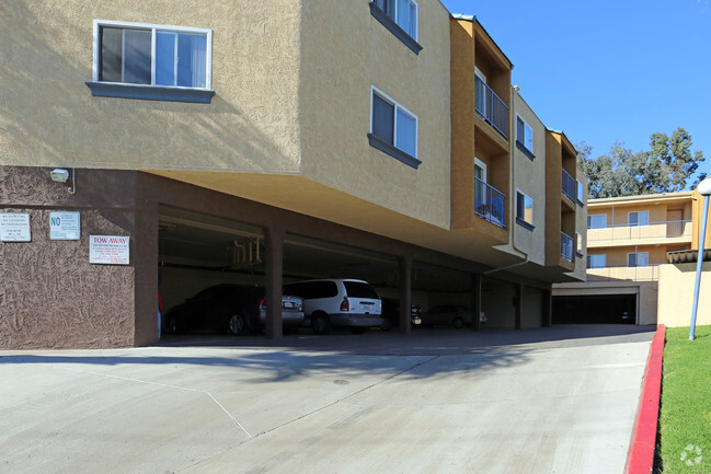 Building Photo - Bridgeport Apartments