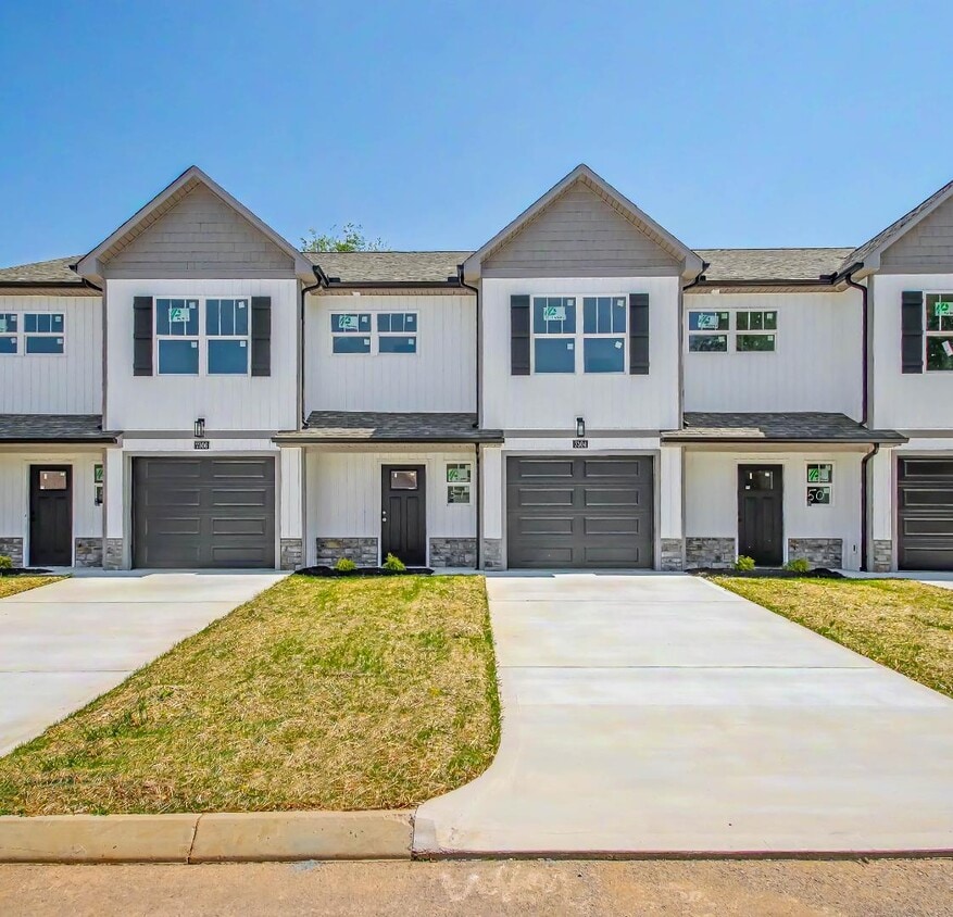 Photo - 7304 Bonnie Marie Way