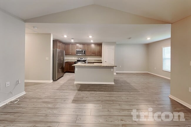Building Photo - 57 Pilgrim Dr