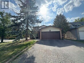 Building Photo - 1482 Lancaster Dr