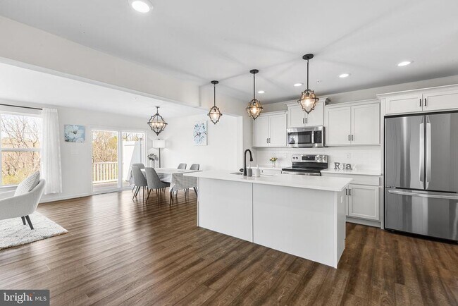 Foto del edificio - 314 Hayward Ct